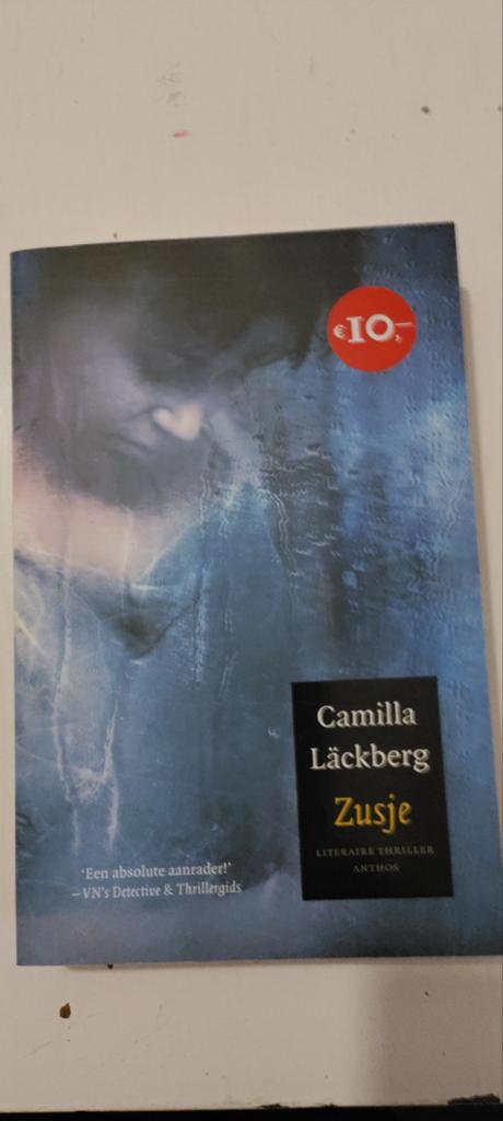 Camilla Läckberg - Zusje (Literaire thriller), Ophalen of Verzenden, Gelezen, Camilla Läckberg, Scandinavië