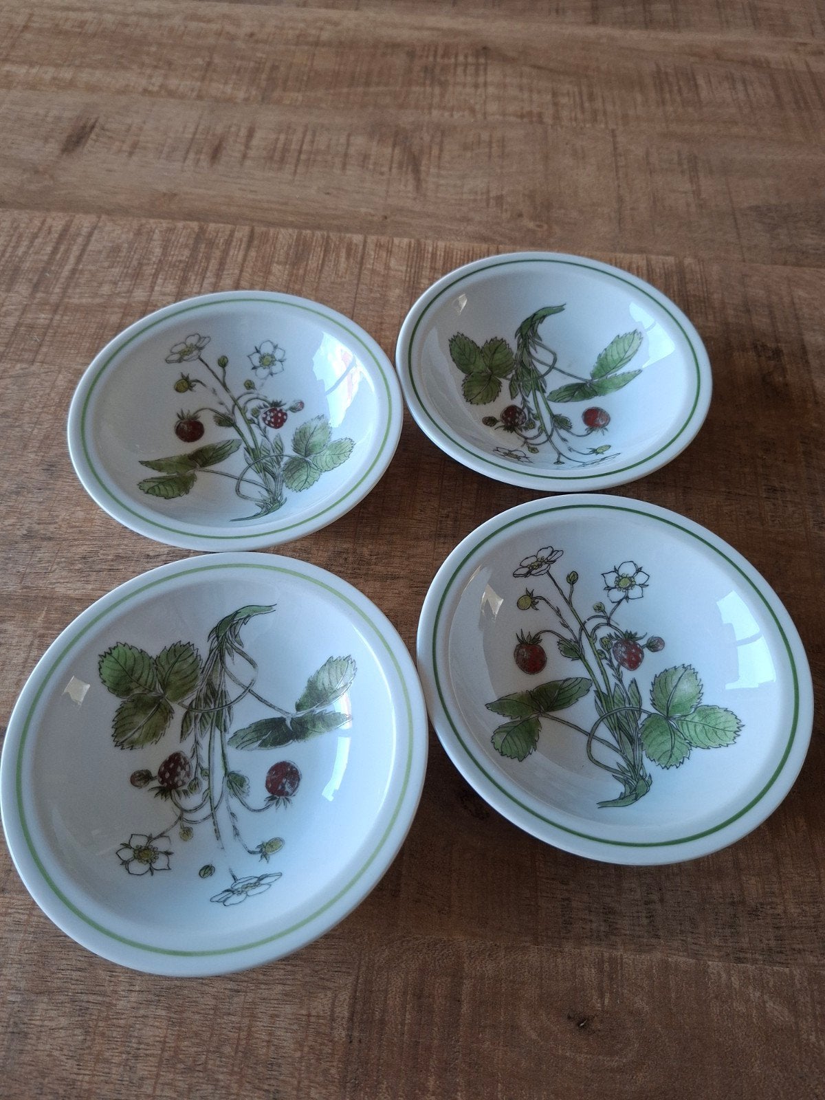 4 vintage ikea midsommar schaaltjes Marguerite Walfridson, Ophalen of Verzenden, Glas, Overige stijlen, Schaal of Schalen