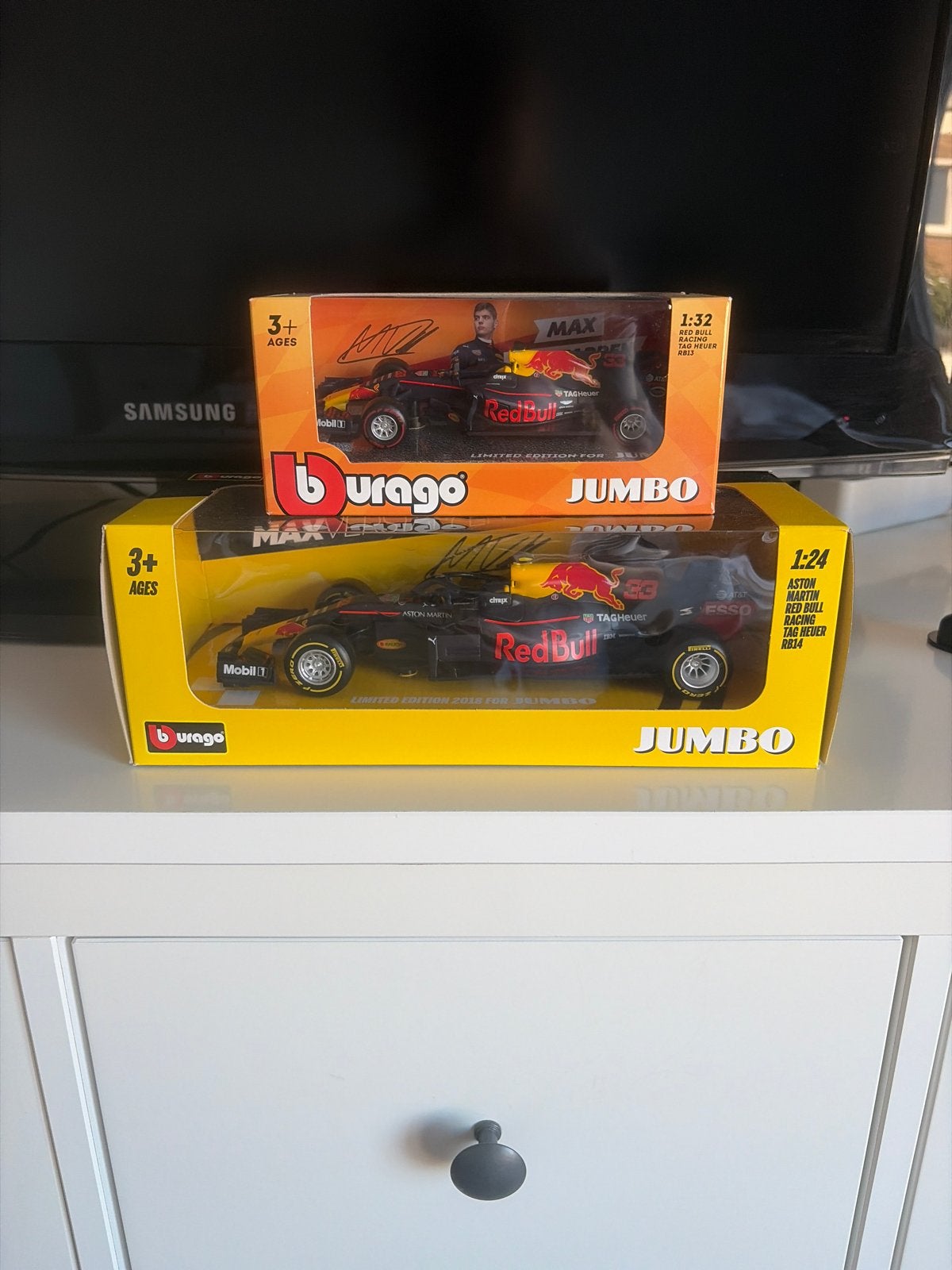Jumbo Max Verstappen raceauto's - Bburago 1:32 en 1:24, Ophalen of Verzenden, Nieuw, Auto