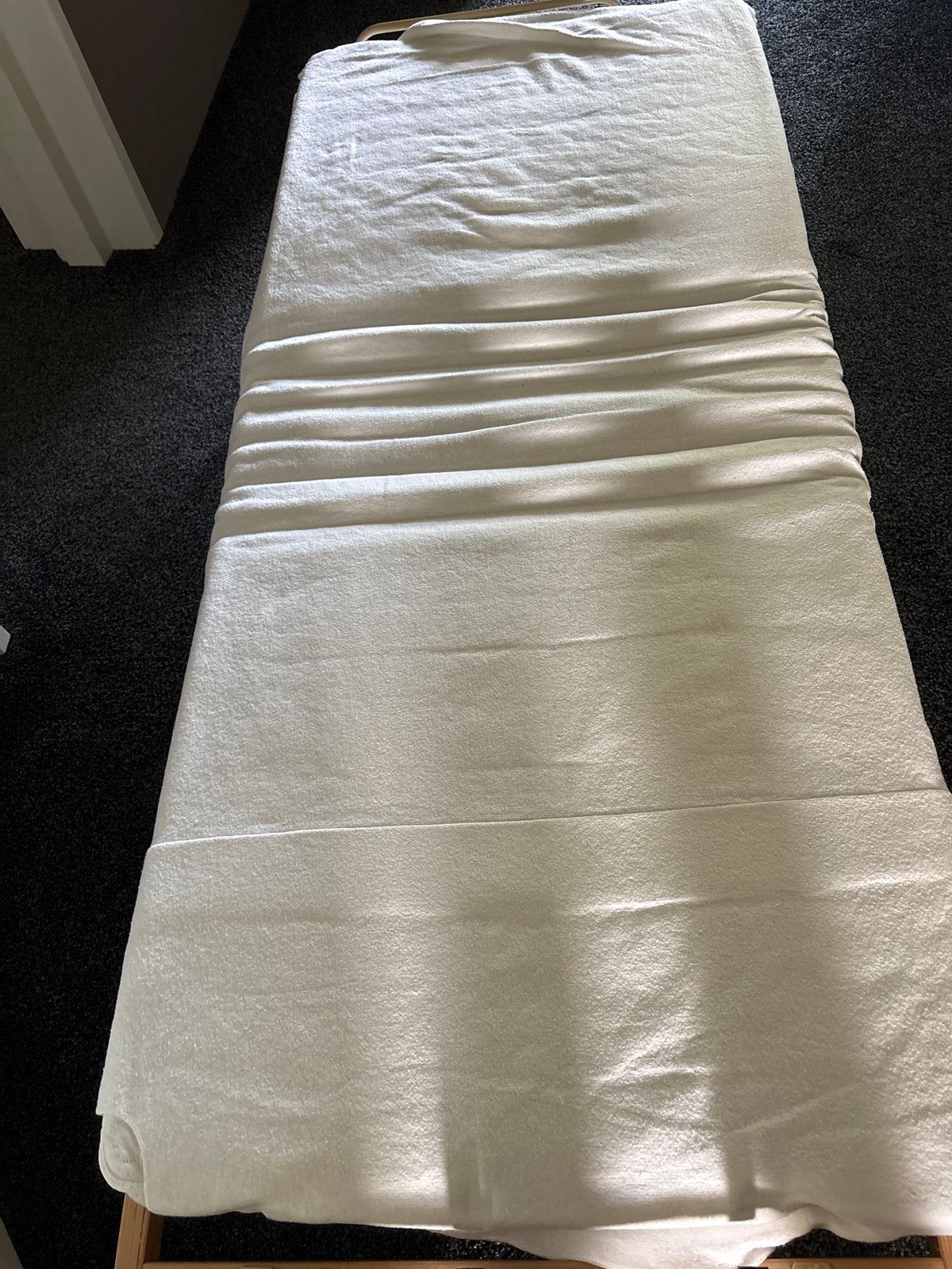 Inklapbaar Logeerbed met Matras - Handig & Compact, Huis en Inrichting, Gebruikt, Eenpersoons, Wit, Ophalen of Verzenden
