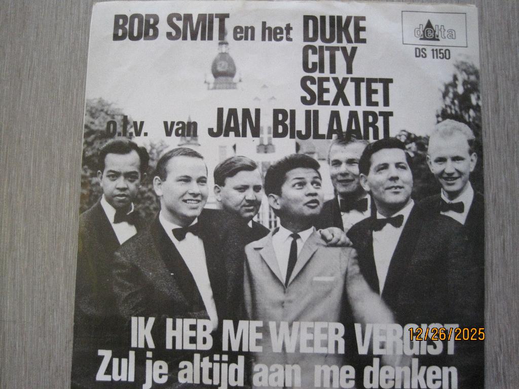 Bob Smit en het Duke City Sextet  -  Ik heb me weer vergist, Fotohoes, Ophalen of Verzenden, Zo goed als nieuw, Nederlandstalig
