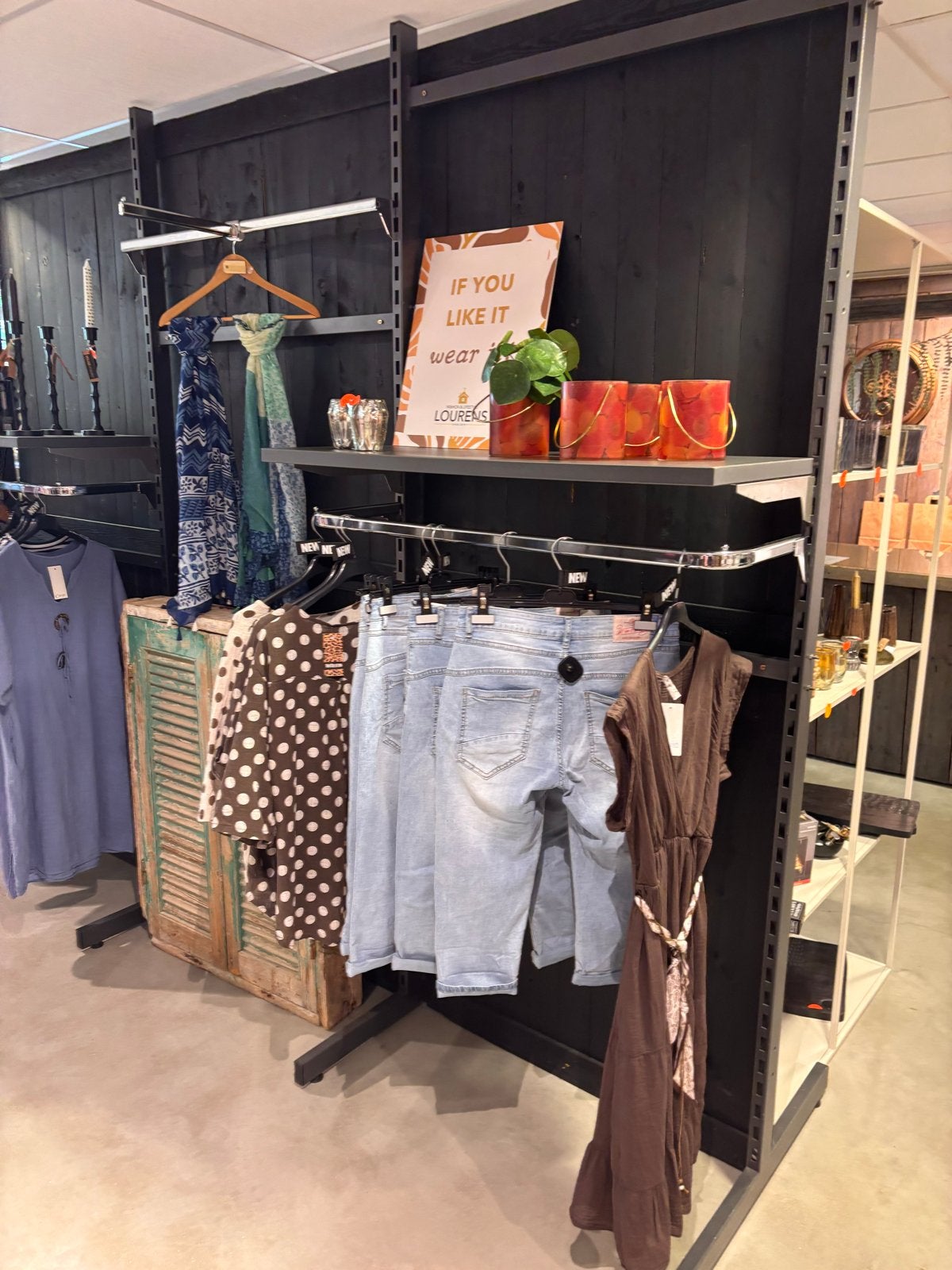 Vrijstaande Middenunit Stelling voor Winkel/Beurs, Ophalen, Gebruikt