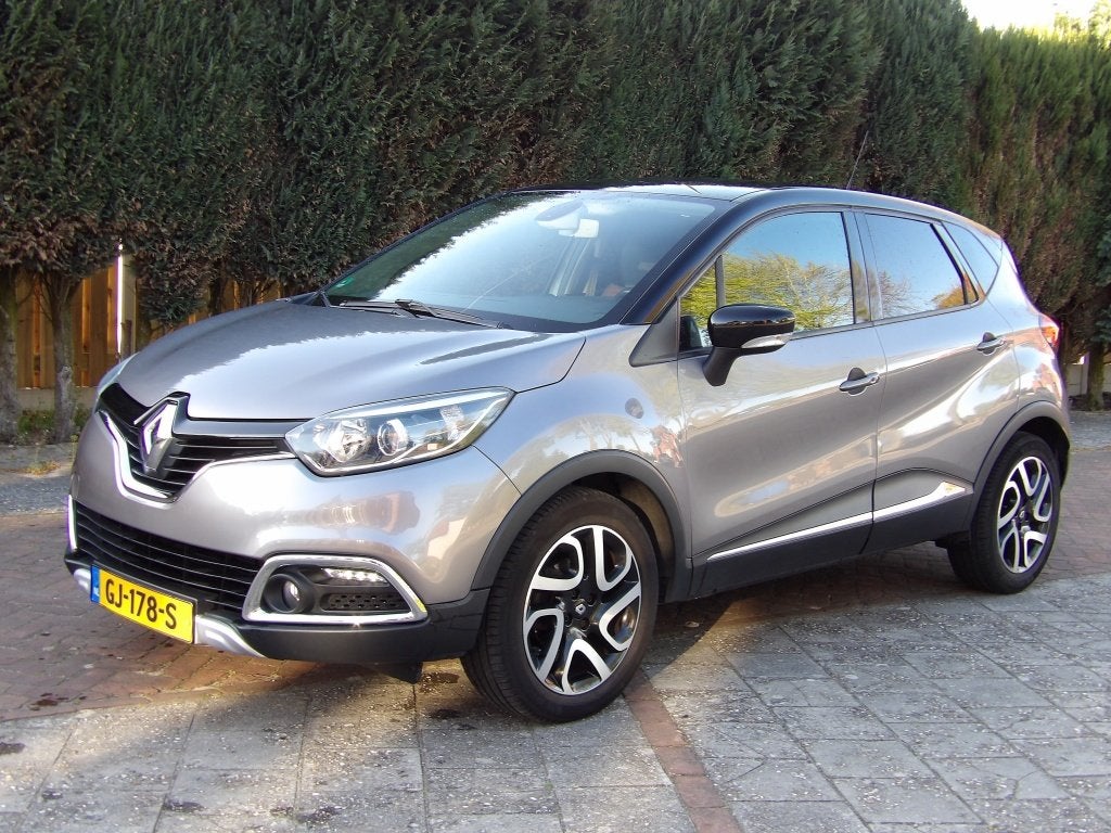Renault Captur 0.9 TCe Helly Hansen (bj 2015), Auto's, Voorwielaandrijving, Gebruikt, 49 €/maand, Handgeschakeld