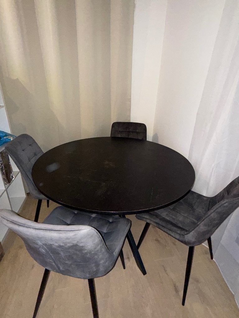 GRATIS/FREE eettafel met 4 eetstoelen, Huis en Inrichting, Tafels | Eettafels, Ophalen, Gebruikt, Rond, 200 cm of meer