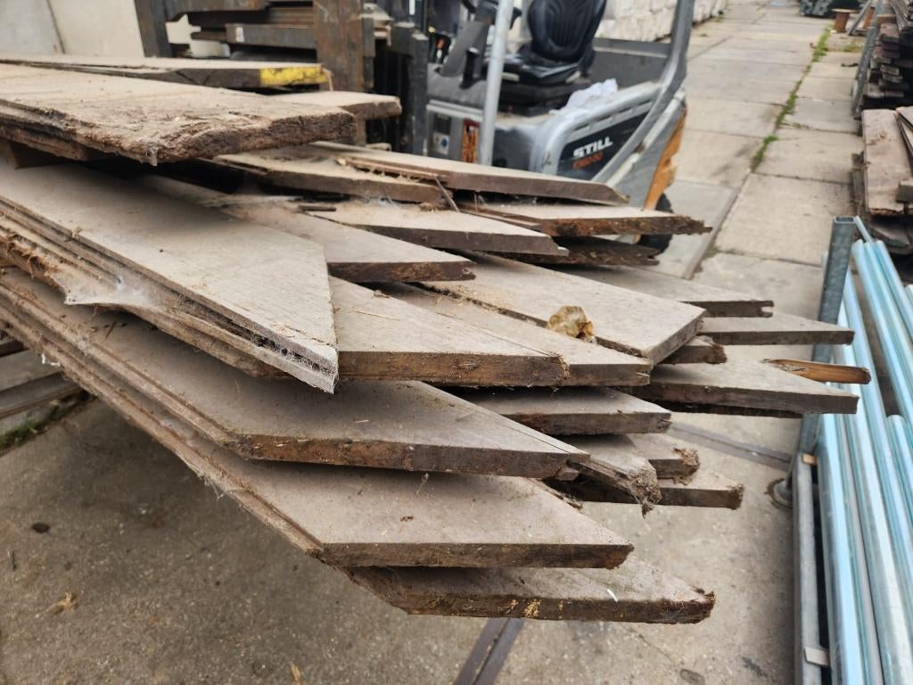 136 - Hardhouten planken voor beschoeiing, Ophalen, Gebruikt, Planken, Hardhout