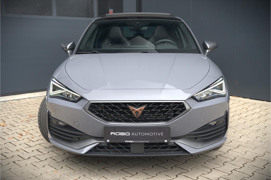 CUPRA Leon 1.4 e-Hybrid VZ Copper Edition | Panoramadak | St, Auto's, 77 km/l, Zwart, 4 cilinders, Leon