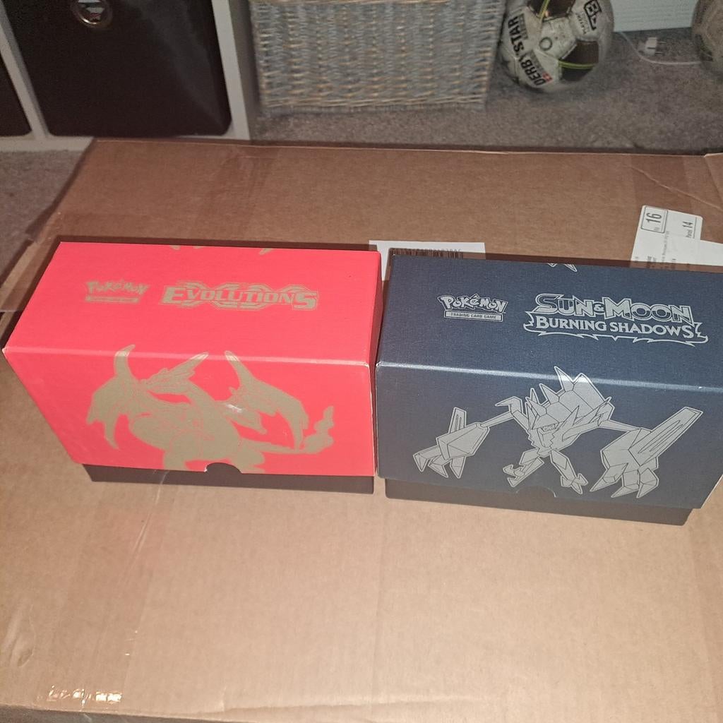 Lege Pokémon ETB's - Evolutions & Burning Shadows, Ophalen of Verzenden, Gebruikt, Overige typen