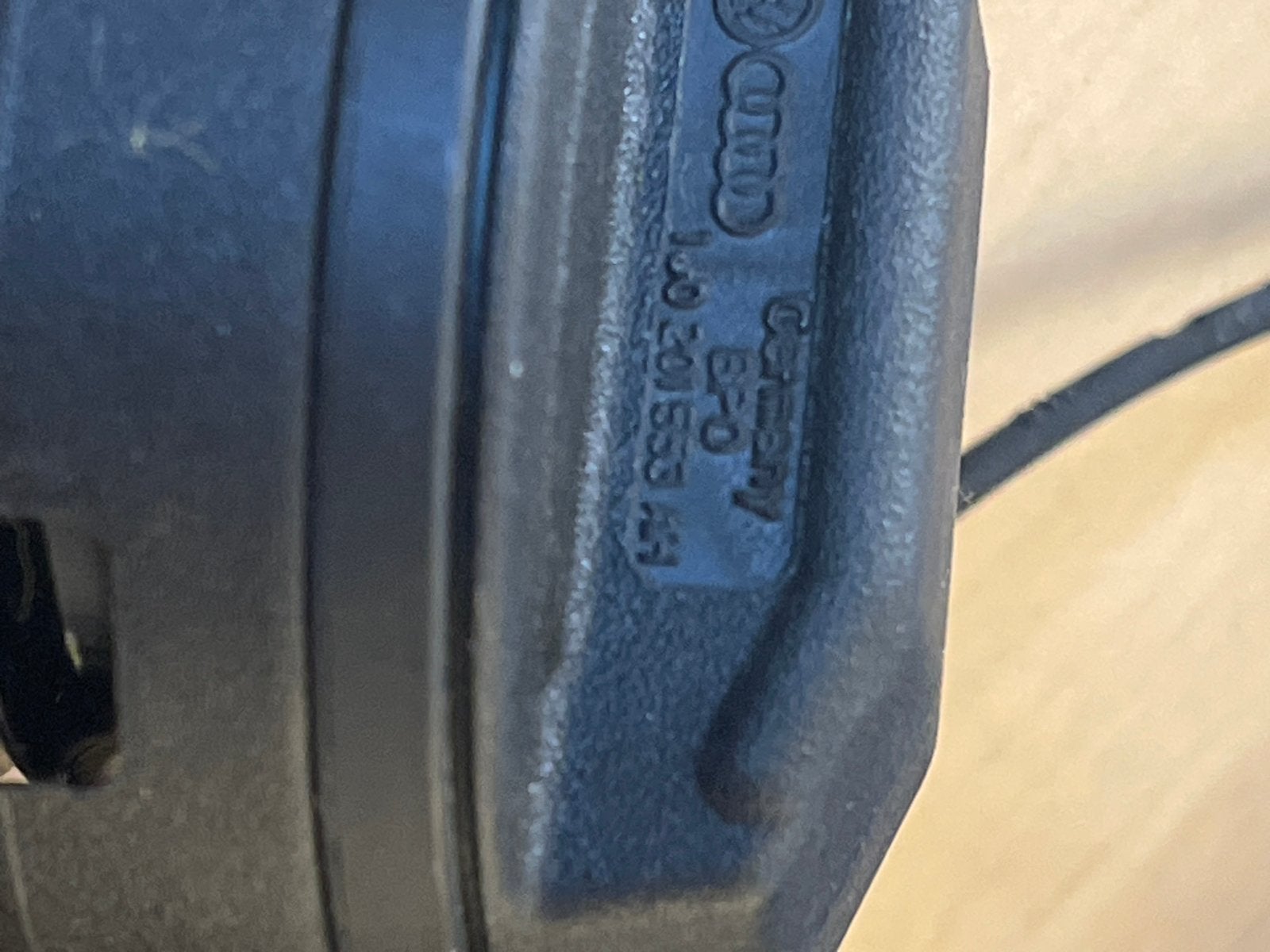 2 originele tankdoppen voor VW / Audi (Golf 4, A3 8L), Auto-onderdelen, Ophalen of Verzenden, Gebruikt, Volkswagen