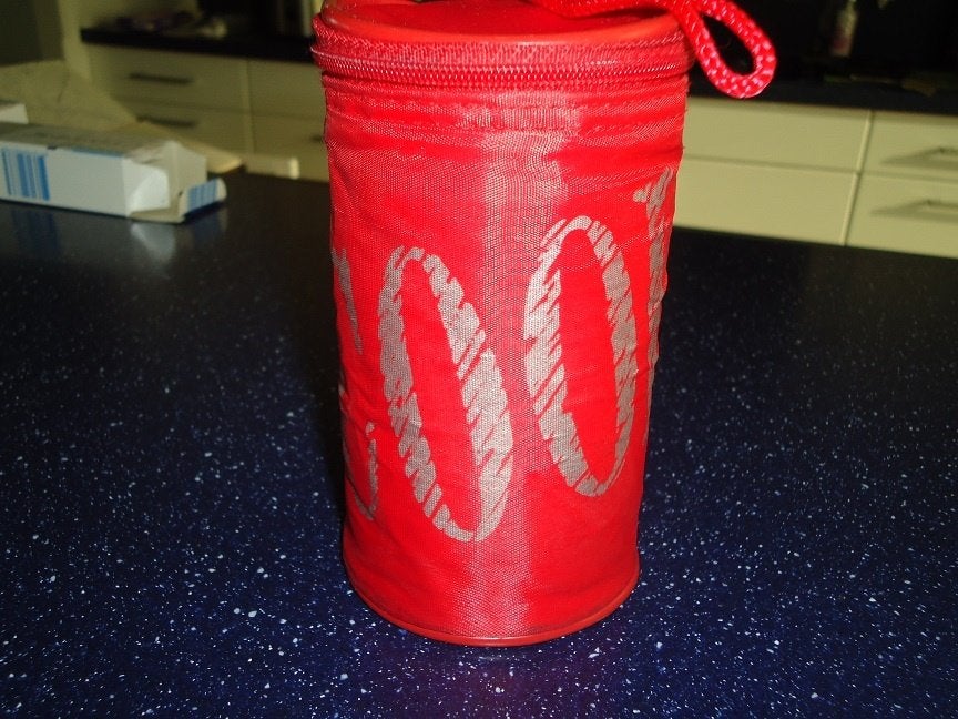 koeltasje voor 1 blikje opschrift ,, cool,,, Ophalen of Verzenden, Gebruikt, Koeltas, Koelelement