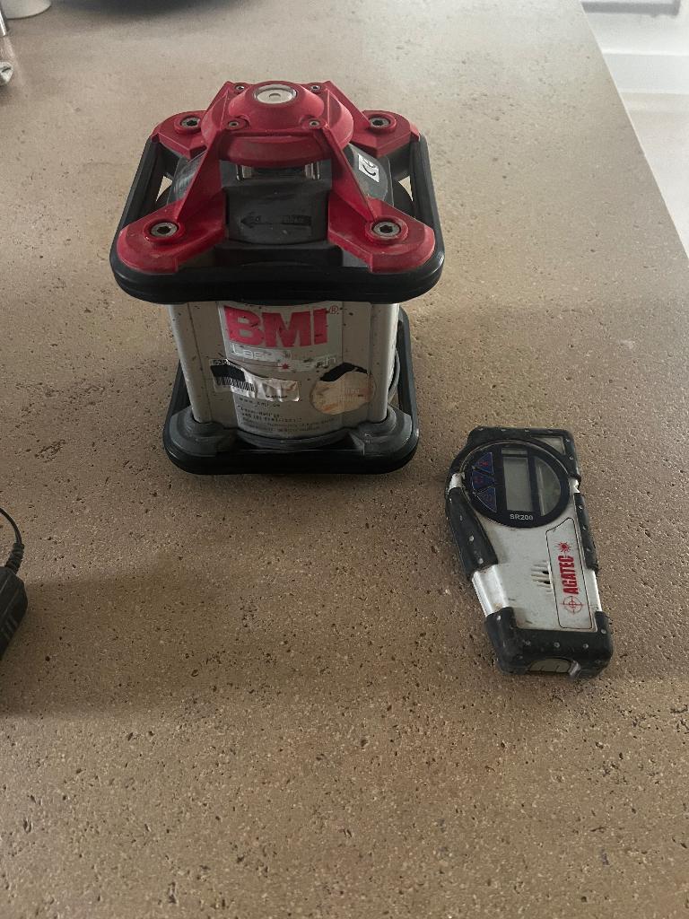 bouwlaser, Doe-het-zelf en Verbouw, Ophalen, Gebruikt