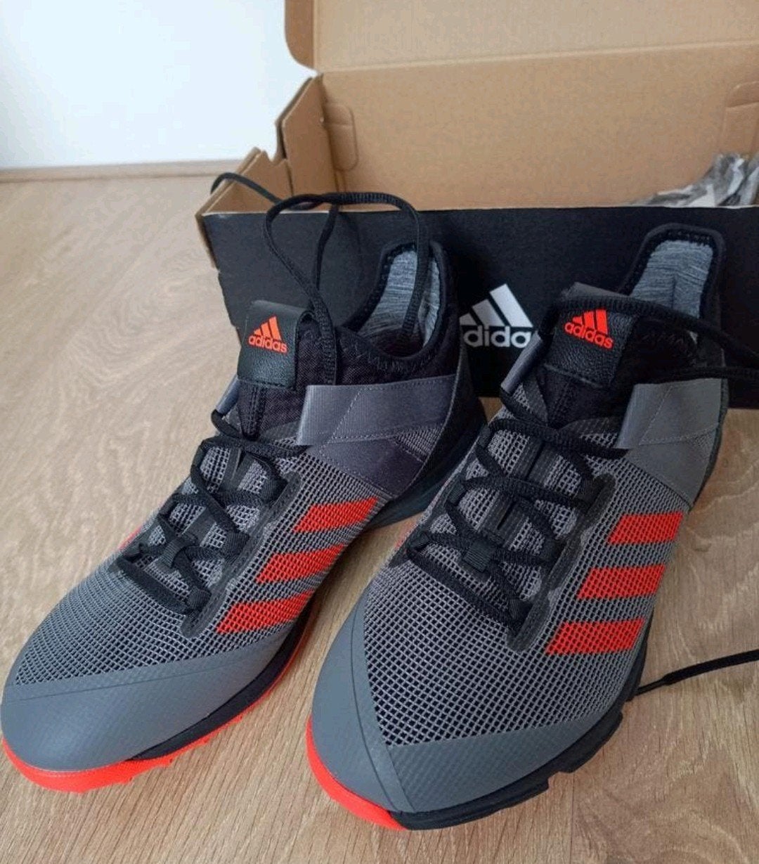 Adidas sportschoenen - Grijs/Oranje, Ophalen, Nieuw