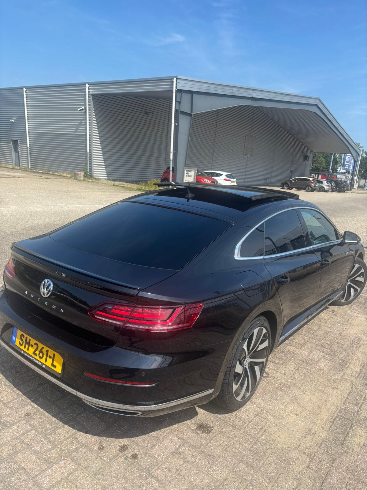 Volkswagen Arteon 2018 2.0 automaat panorama dak, Automaat, Zwart, Particulier, Parkeerassistent