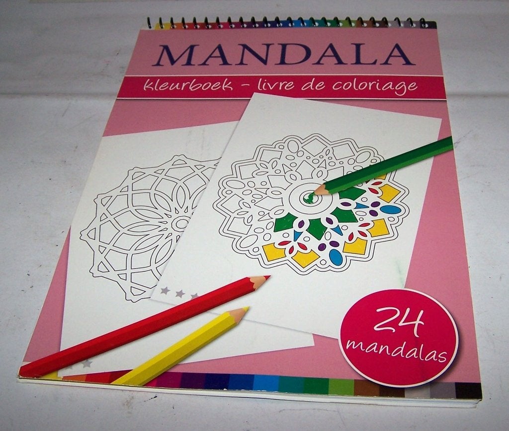 Mandala kleurboek met 19 Mandala's. Nwst., Boeken, Ophalen of Verzenden, Zo goed als nieuw, Spiritualiteit algemeen, Overige typen