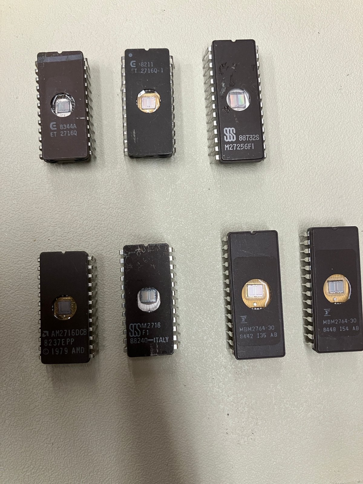 Vintage EPROM Chips - Diverse Modellen (7 stuks), Computers en Software, Ophalen of Verzenden, Gebruikt