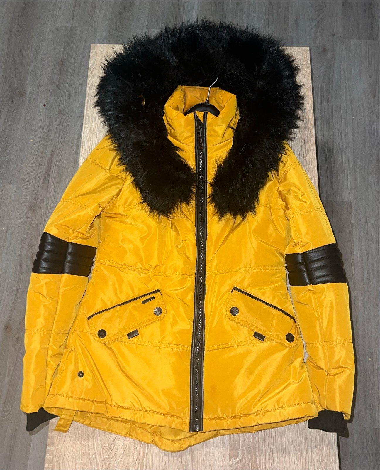 Gloednieuwe Navahoo Winterjas (Maat L, Ophalen of Verzenden, Nieuw, Maat 42/44 (L), Geel