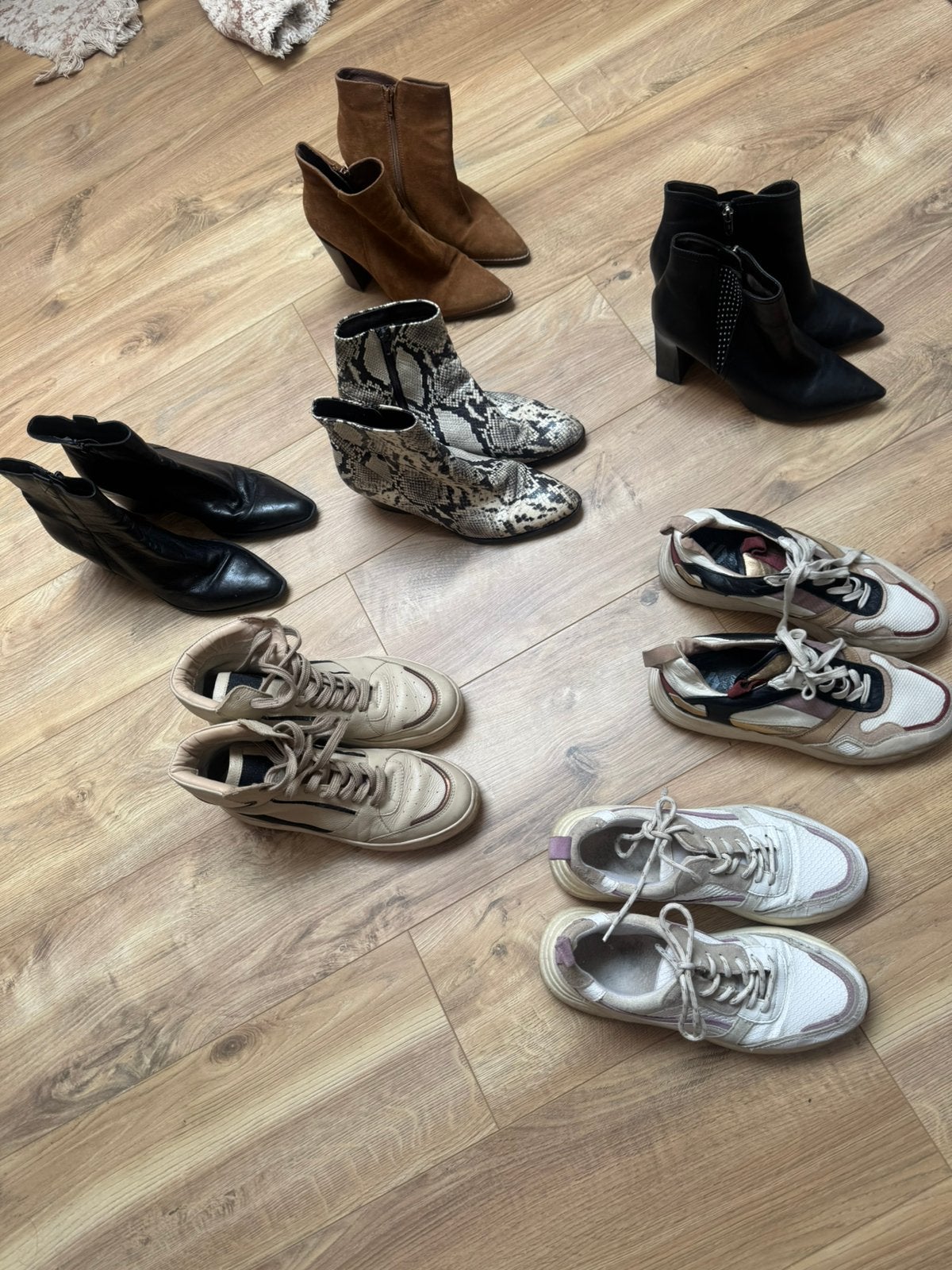 7 paar schoenen, Kleding | Dames, Schoenen, Zwart, Ophalen of Verzenden, Sneakers of Gympen, Gedragen