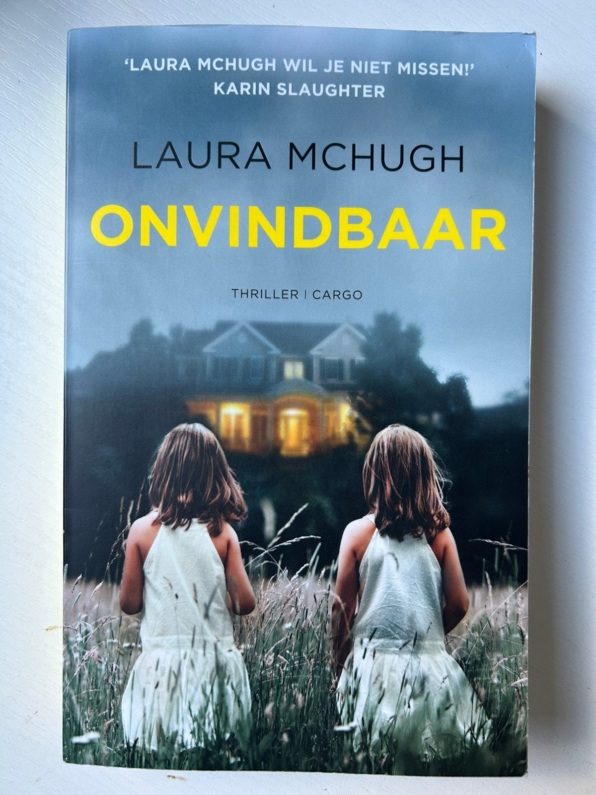 Laura McHugh - Onvindbaar, Ophalen of Verzenden, Gelezen, Laura McHugh