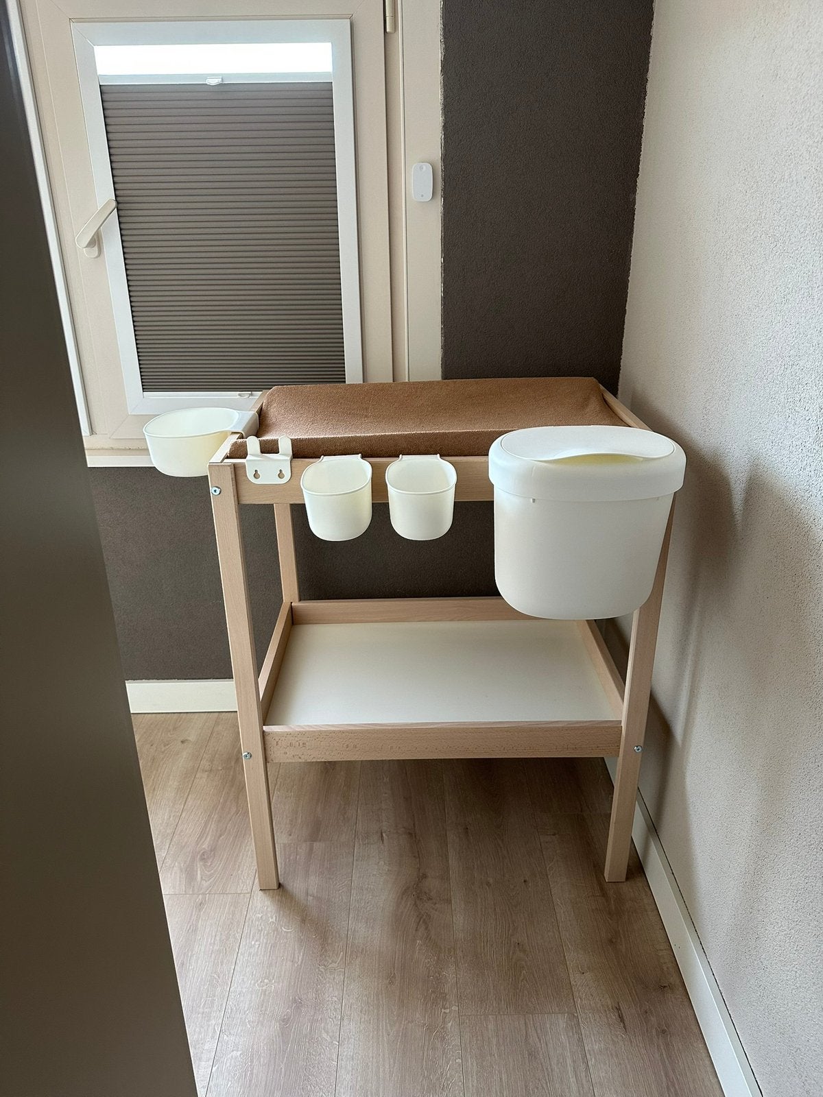 Verschoontafeltje commode Sniglar Ikea, Minder dan 75 cm, 50 tot 70 cm, Nieuw, Opstaande rand
