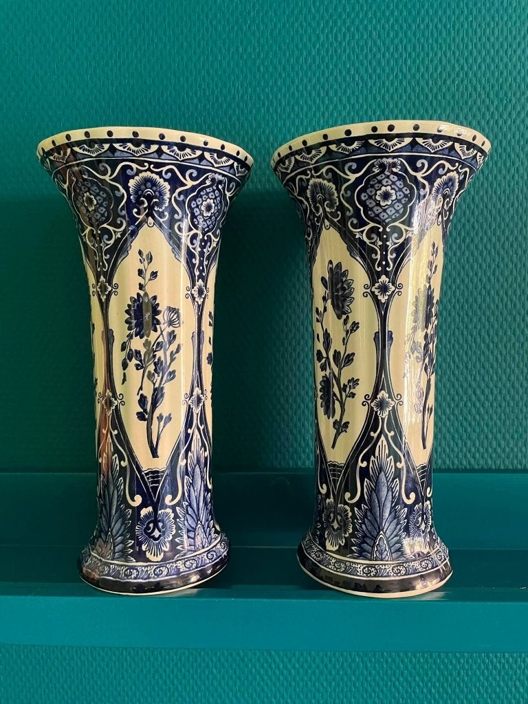 Twee identieke Delftsblauwe vazen, helemaal gaaf, Ophalen