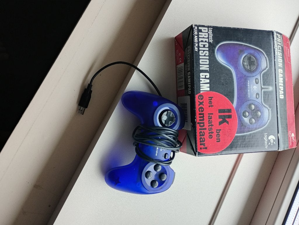 Game controller logitech, Ophalen of Verzenden, Overige merken, Zo goed als nieuw