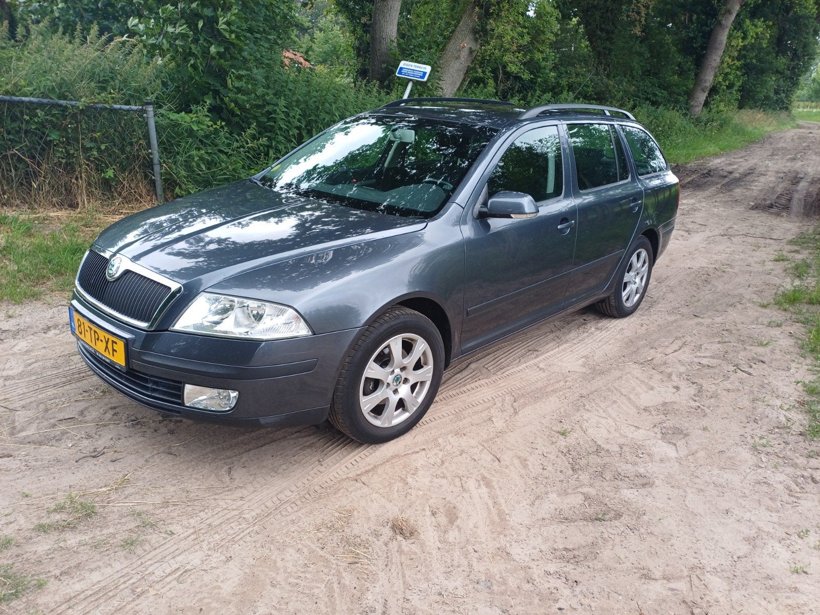 Skoda Octavia 1.6 Combi 75KW 2007 Grijs, Auto's, Skoda, Voorwielaandrijving, 4 cilinders, Handgeschakeld, Octavia