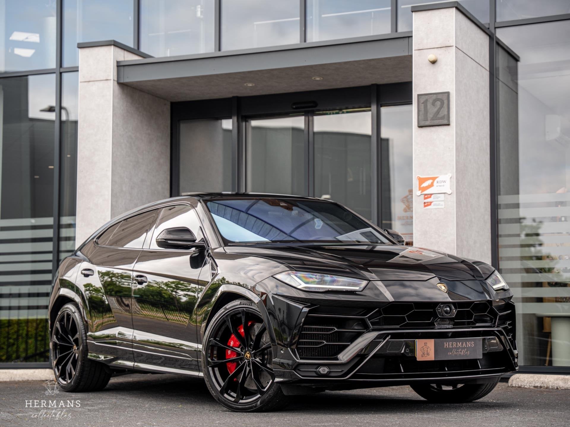 Lamborghini Urus 4.0 V8 / Carbon / B&O 3D / Massage / Pano, Auto's, Urus, Gebruikt, Adaptive Cruise Control, Zwart
