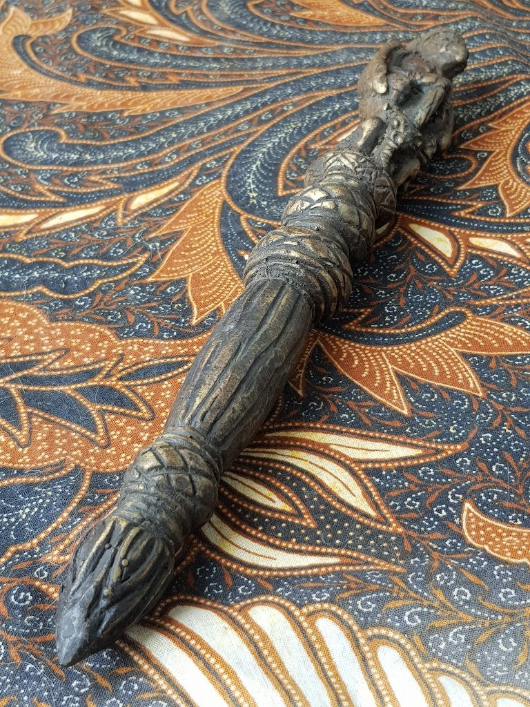 Mooie originele antieke staf van brons met Garuda 27 cm., Ophalen of Verzenden