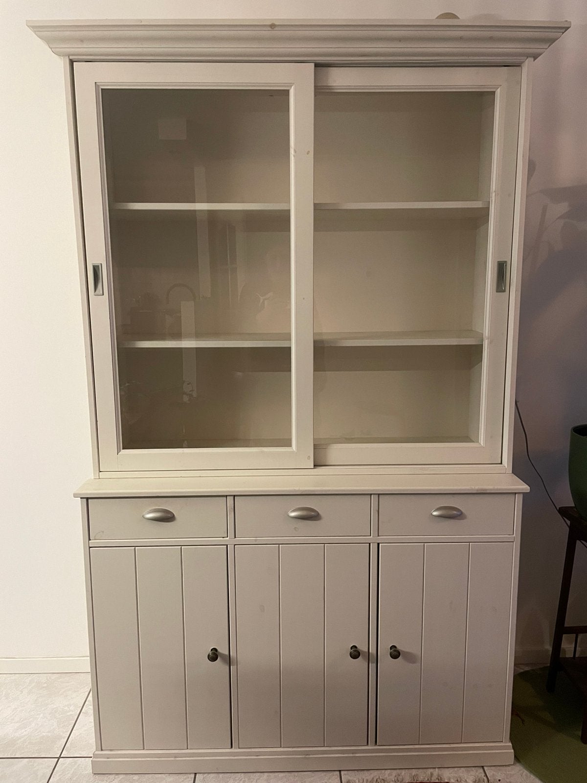 Witte buffetkast met glazen schuifdeuren, Ophalen, Gebruikt, 25 tot 50 cm, 200 cm of meer