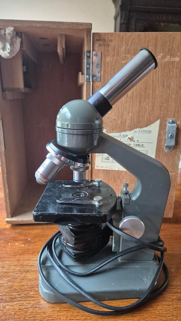Degelijke Breukhoven microscoop, Ophalen of Verzenden