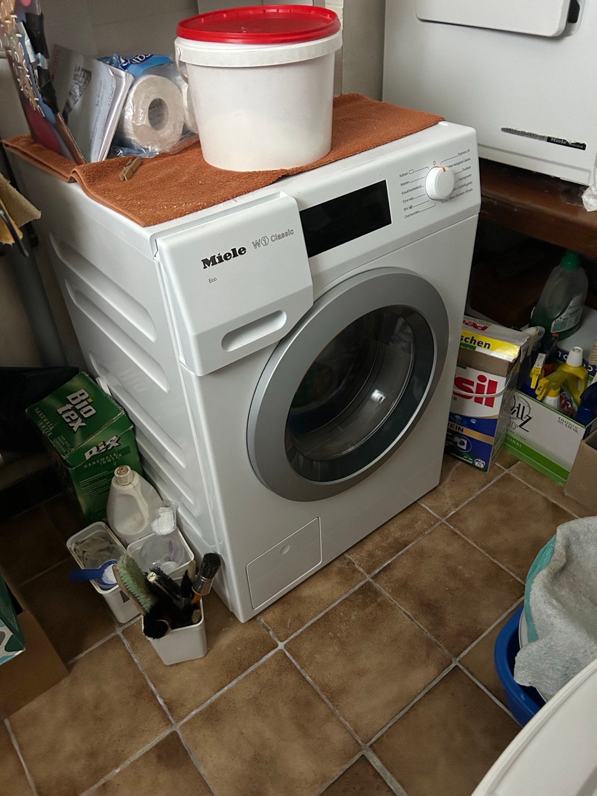 Miele W1 Classic Eco Wasmachine - Zo goed als nieuw, Witgoed en Apparatuur, Ophalen, Zo goed als nieuw, 85 tot 90 cm, 1200 tot 1600 toeren