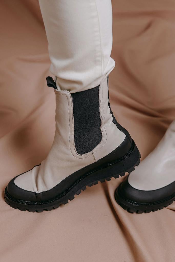 Ivylee laarzen mt. 41 met immitatie bont *NIEUW*, Beige, Lage of Enkellaarzen, Nieuw, Ophalen of Verzenden
