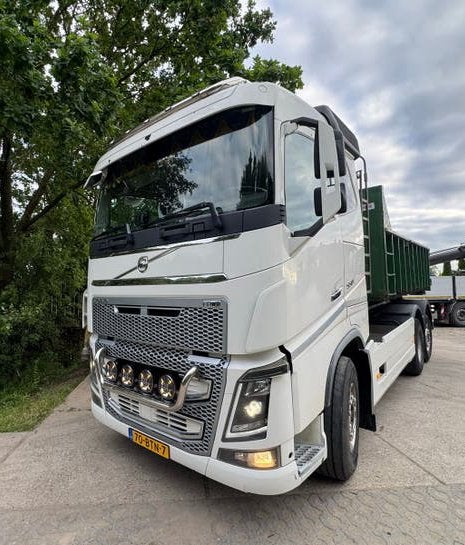 Volvo FH16 550 Haakarm – Compleet uitgevoerd weegsysteem, Automaat, Achterwielaandrijving, Euro 6, Wit