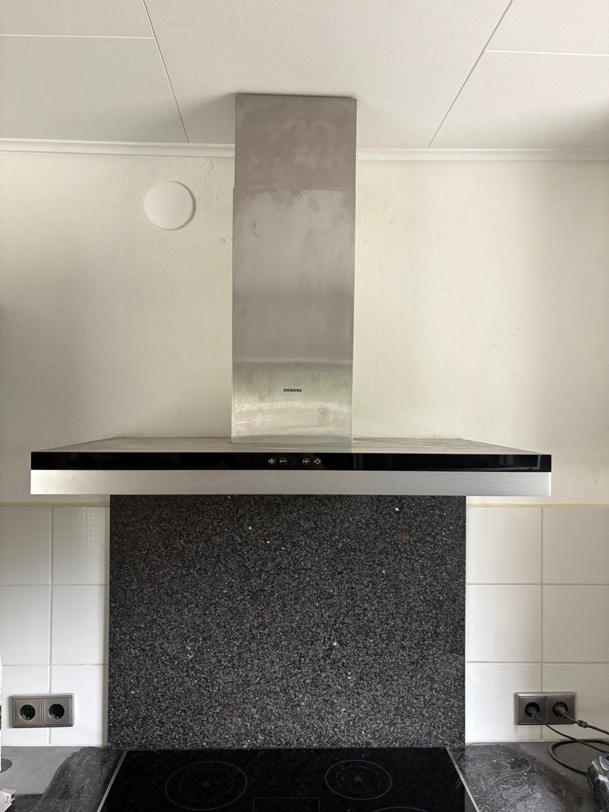 Siemens Design Afzuigkap 90 cm RVS – Zelf demonteren, Witgoed en Apparatuur, Afzuigkappen, Zo goed als nieuw, Wandschouwkap, Ophalen