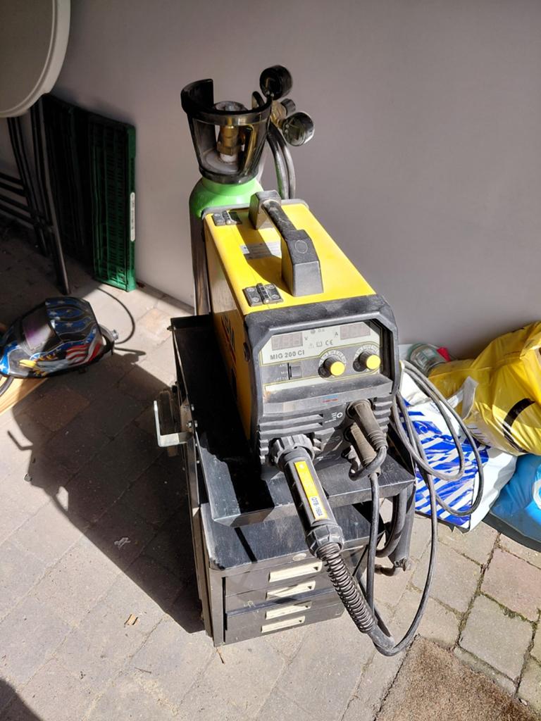 HBM MIG/MAG en Elektrode Lasapparaat 230V, Ophalen, Gebruikt, 150 tot 250 ampère, Co2
