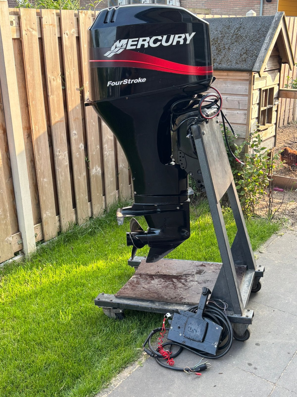 Te koop Mercury 50 pk 4 takt / elektrische start/ powertrim, Watersport en Boten, Buiten- en Binnenboordmotoren, Ophalen of Verzenden