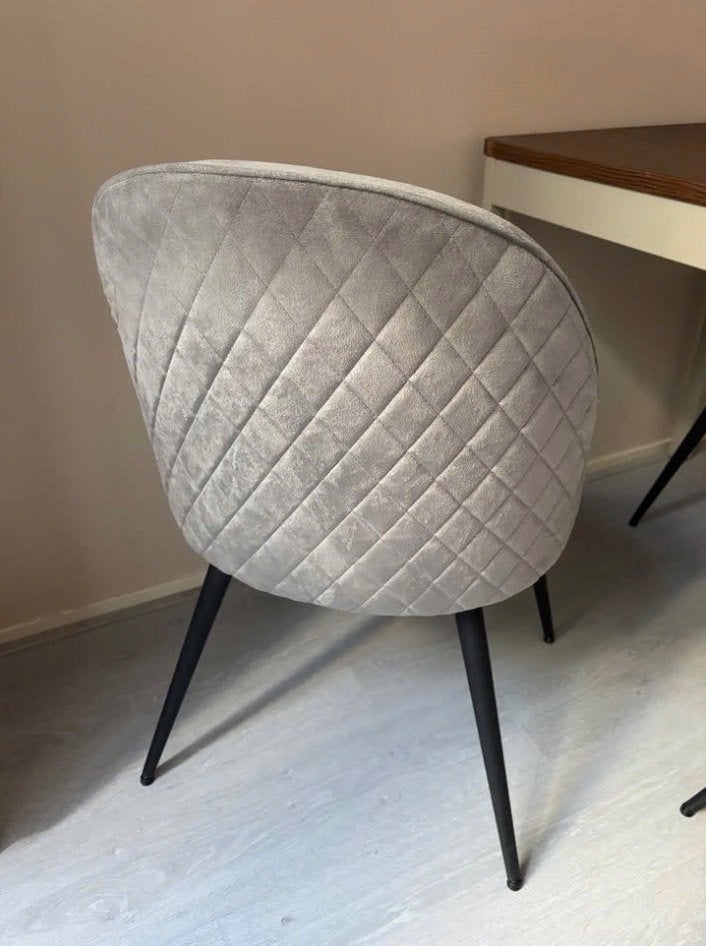 Grijze stoelen, Ophalen, Zo goed als nieuw, Metaal, Vier