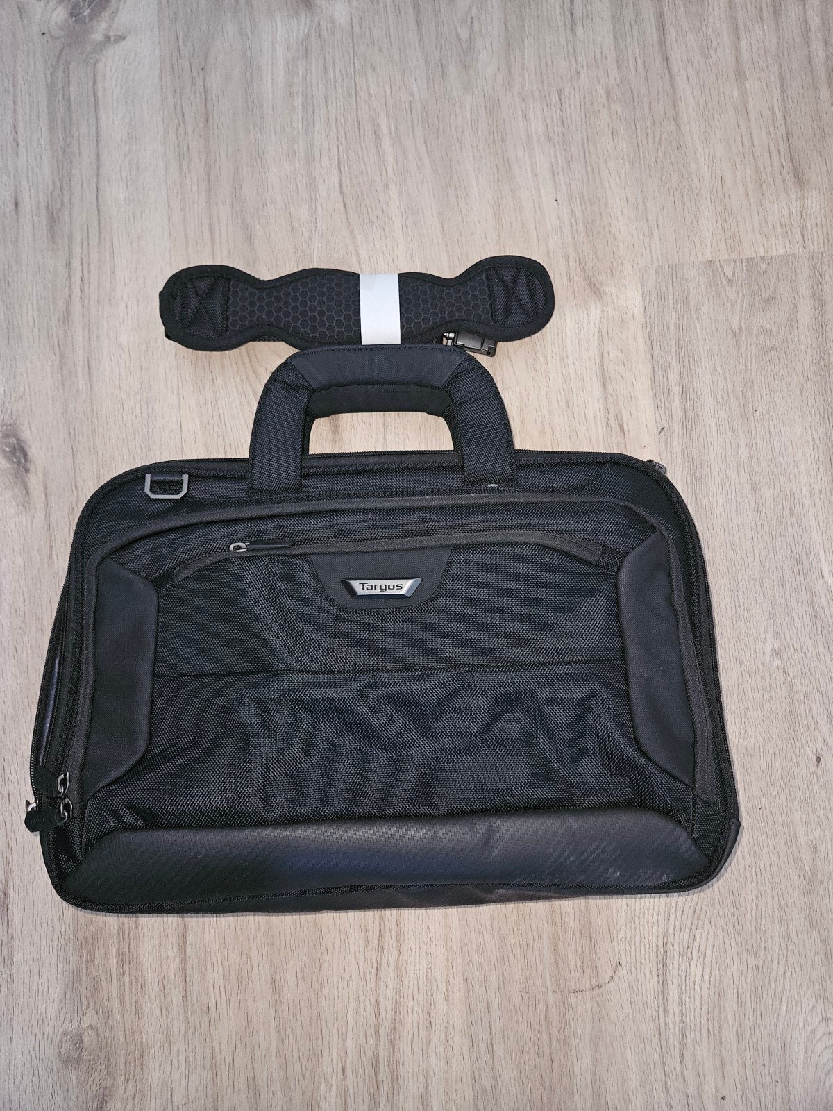 Nieuwe Targus Laptoptas - Perfect voor 15 inch laptops, 15 inch, Nieuw, Gevoerd laptopvak, Ophalen of Verzenden