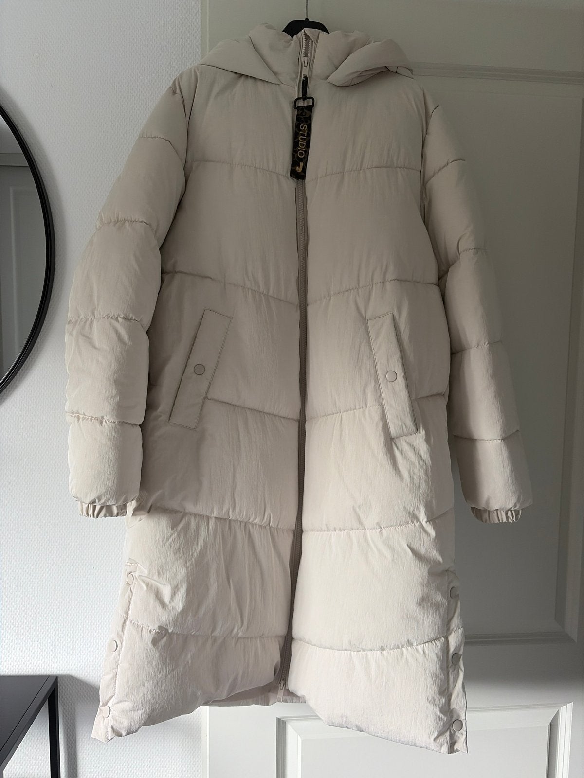 Mooie beige Studio Jel jas van Wibra - Maat 40, Kleding | Dames, Ophalen of Verzenden, Zo goed als nieuw, Maat 38/40 (M), Beige
