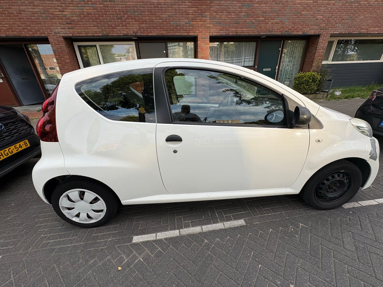 Peugeot 107 1.0 12V E-vti 68PK 3DR 2012 Wit, Auto's, Peugeot, Particulier, Benzine, Euro 5, A, Hatchback, Handgeschakeld, Origineel Nederlands