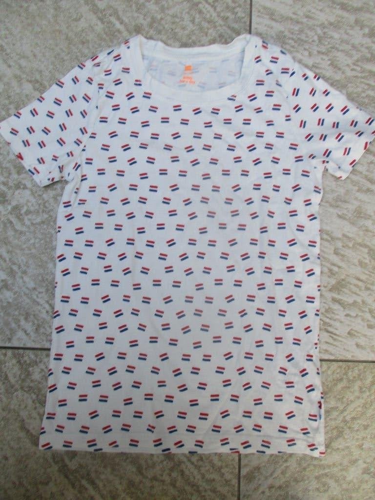 Hema wit Koningsdag T-shirt maat 134 shirt King vlaggen NL, Ophalen of Verzenden, Zo goed als nieuw, Shirt of Longsleeve, Hema