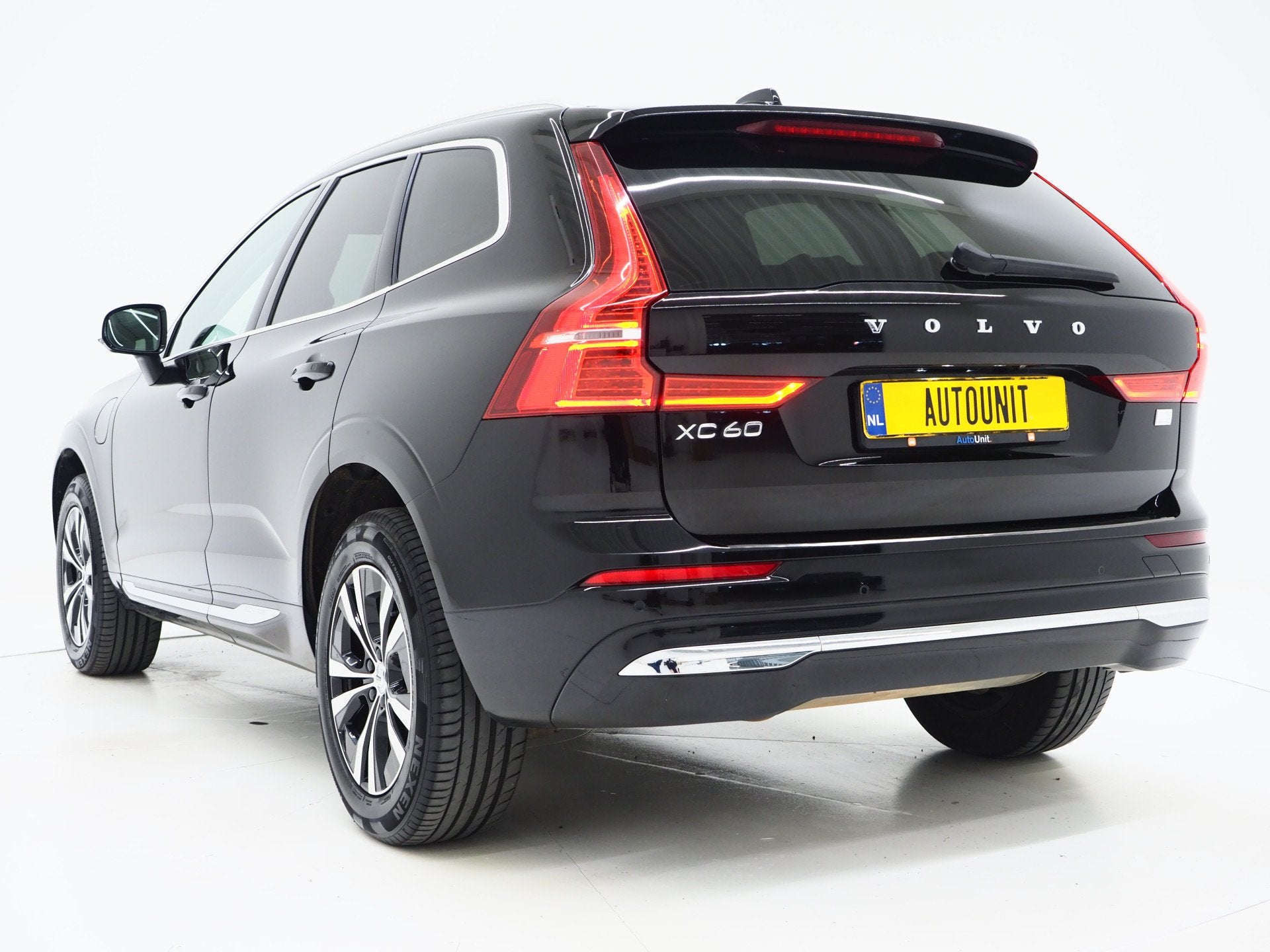 Volvo XC60 2.0 T6 Plug-in hybrid AWD Long Range | Panoramada, Automaat, Gebruikt, 4 cilinders, 1969 cc