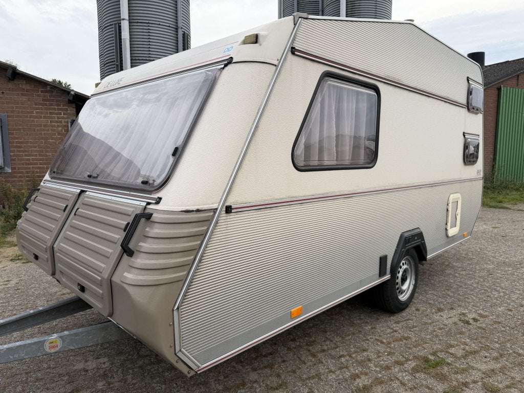 Kip De Luxe 40 T, Dwars-stapelbed, Kip, Bedrijf, Gascomfoor