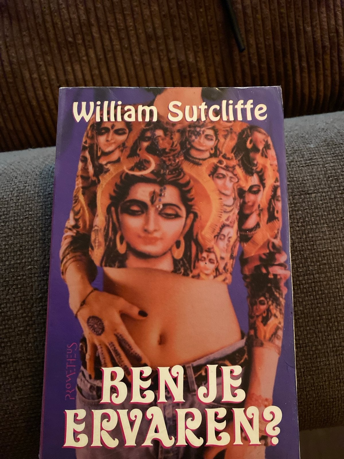 Ben Je Ervaren? - William Sutcliffe (Boek), Ophalen of Verzenden, Gelezen, Europa overig