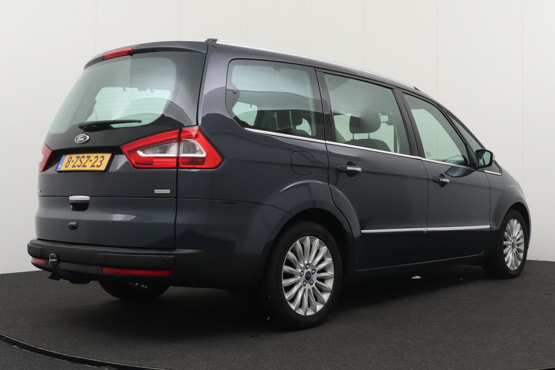 Ford Galaxy 1.6T 160 PK Platinum 7p. Pano-Dak Leder Trekhaak, Voorwielaandrijving, Gebruikt, Zwart, 4 cilinders