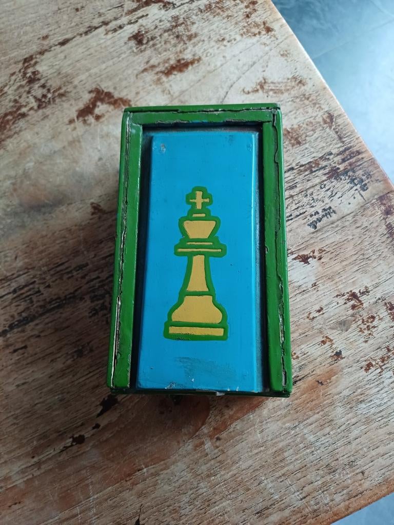 Vintage schaakstukken in schuifdoosje, Gebruikt, Onbekend, Ophalen of Verzenden, Onbekend