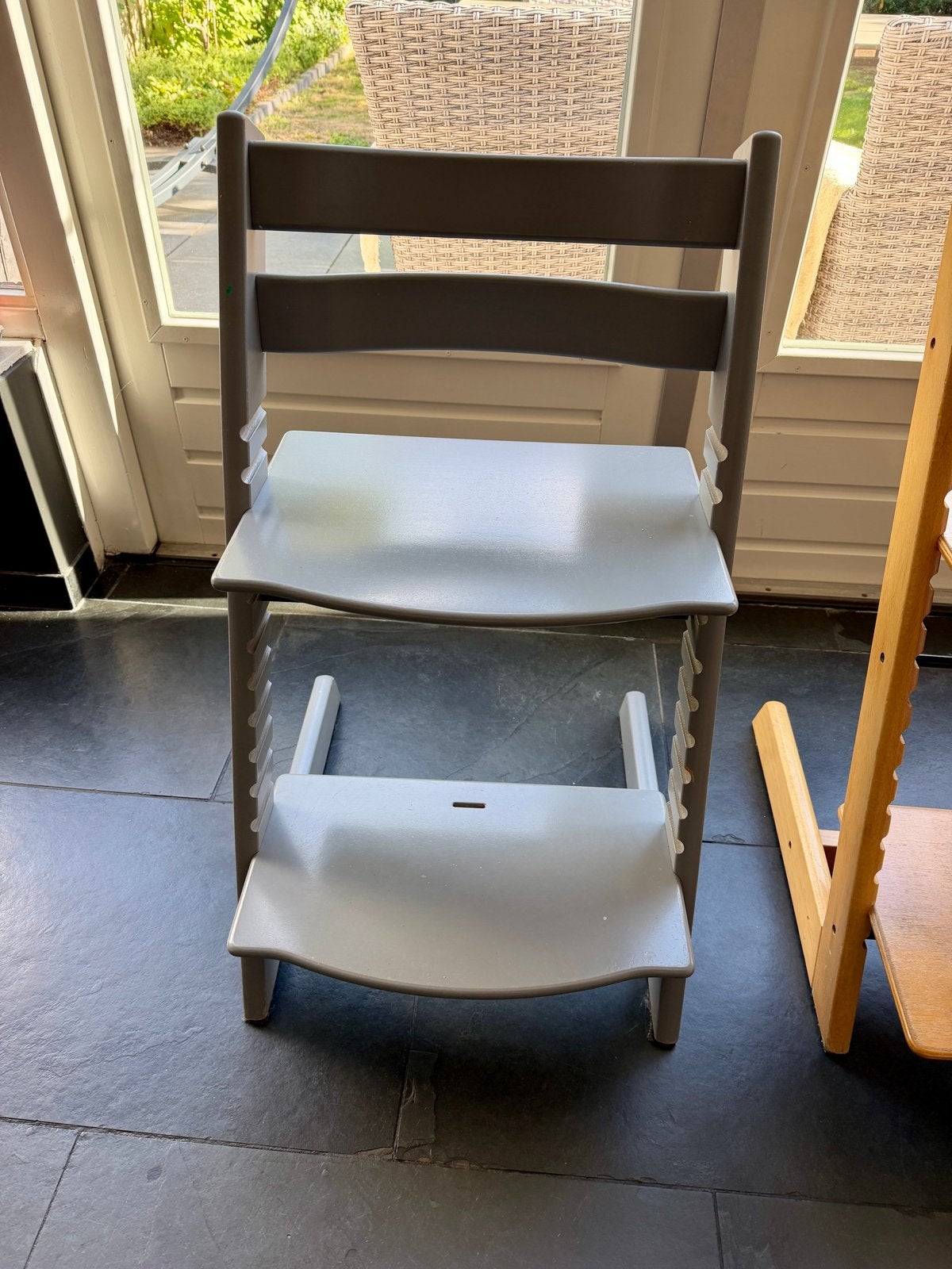 Stokke Tripp Trapp meegroeistoel - Grijs, Kinderen en Baby's, Ophalen, Gebruikt, Meegroeistoel, Aanschuifbaar