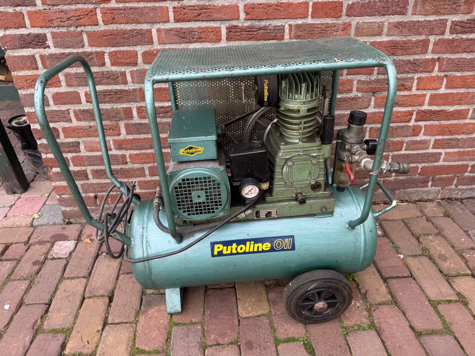 Pilot compressor TT220 antiek, Ophalen, Gebruikt, 6 tot 10 bar, 25 tot 100 liter