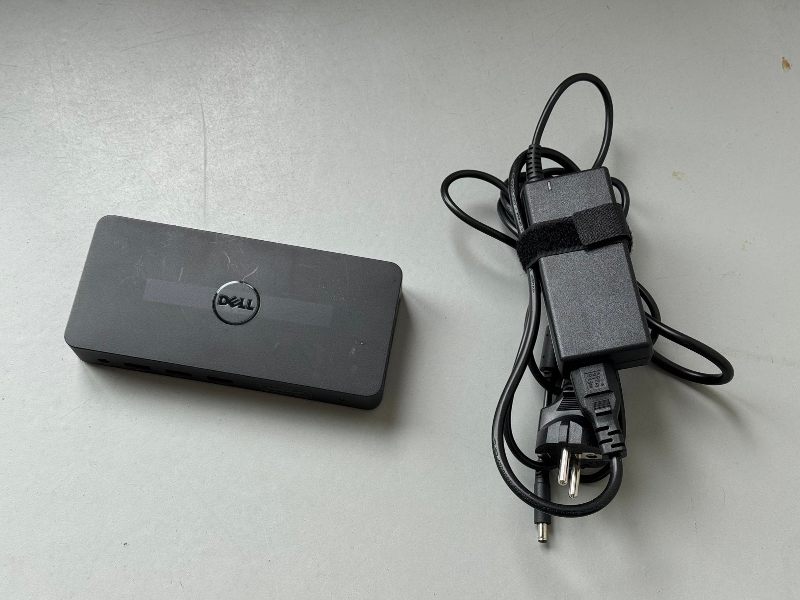 Dell D3100 USB 3.0 Docking Station, Computers en Software, Dockingstations, Gebruikt, Docking station, Harde schijf, Laptop, Ophalen of Verzenden