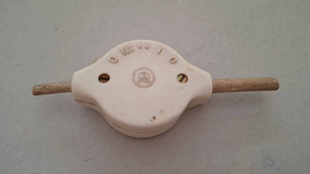 Vintage Schakelaar DBP  VDE, Verzenden, Gebruikt, Schakelaar