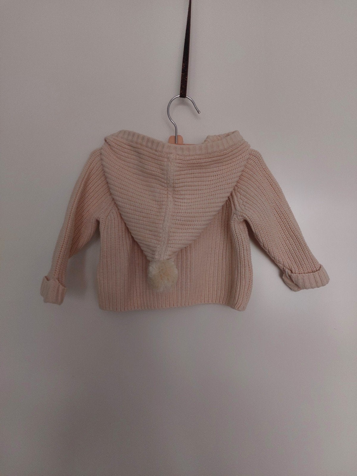 H&M vestje met puntmuts maat 62 z.g.a.n., H&M, Ophalen of Verzenden, Zo goed als nieuw, Truitje of Vestje